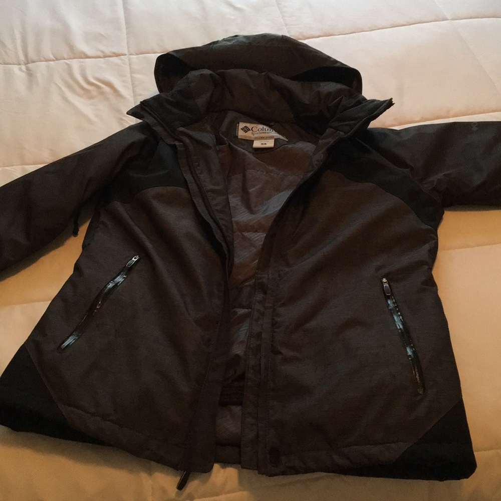 Columbia Women’s Ski Coat Size Medium Gray/Black